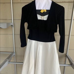 Byer Girl Black and White dress size 7